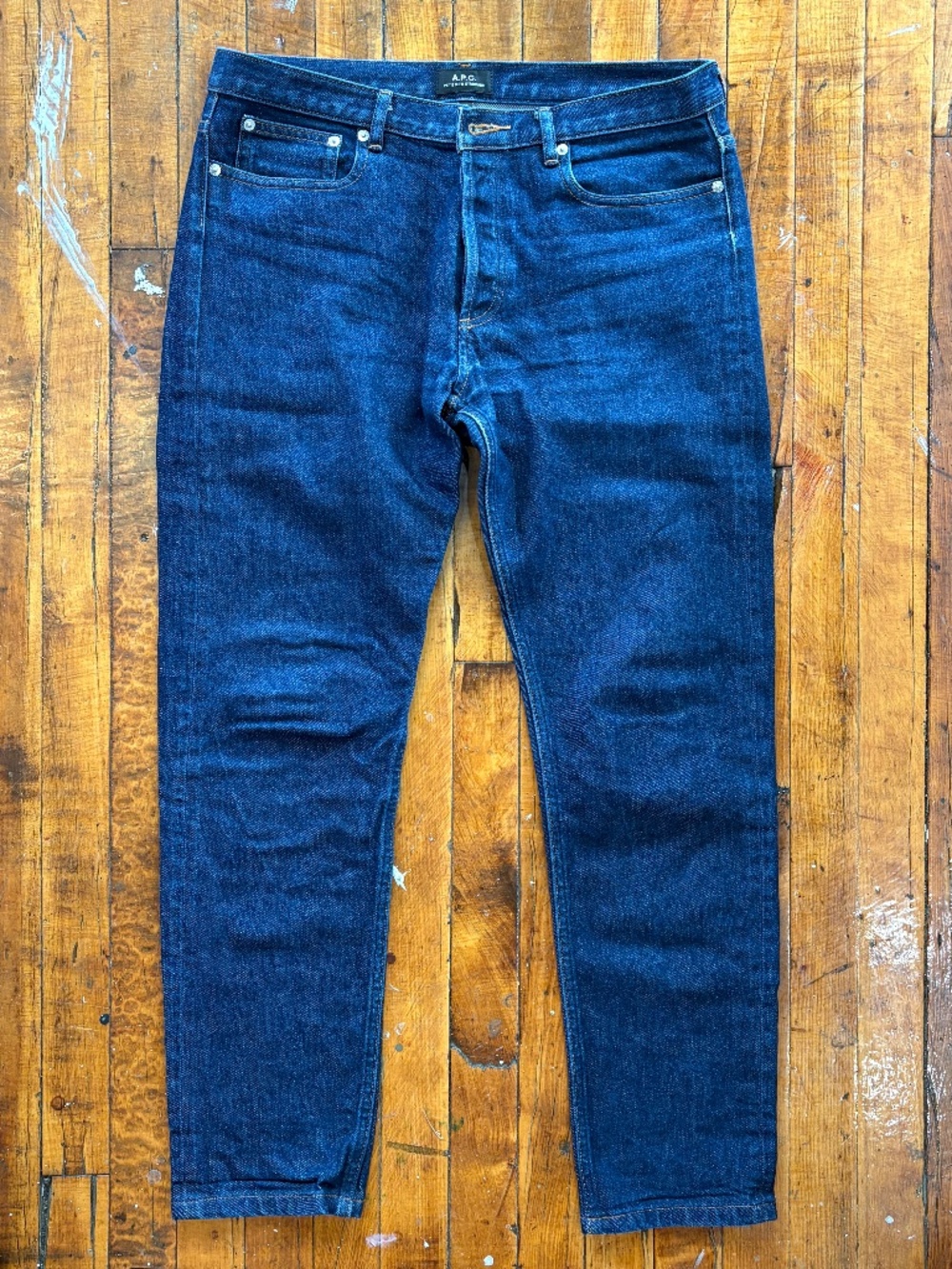APC PETIT NEW STANDARD JEANS / MENS SIZE 33 / Hemmed Inseam 28.5in